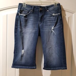 *KanCan* Jean Shorts (Size 7/27)